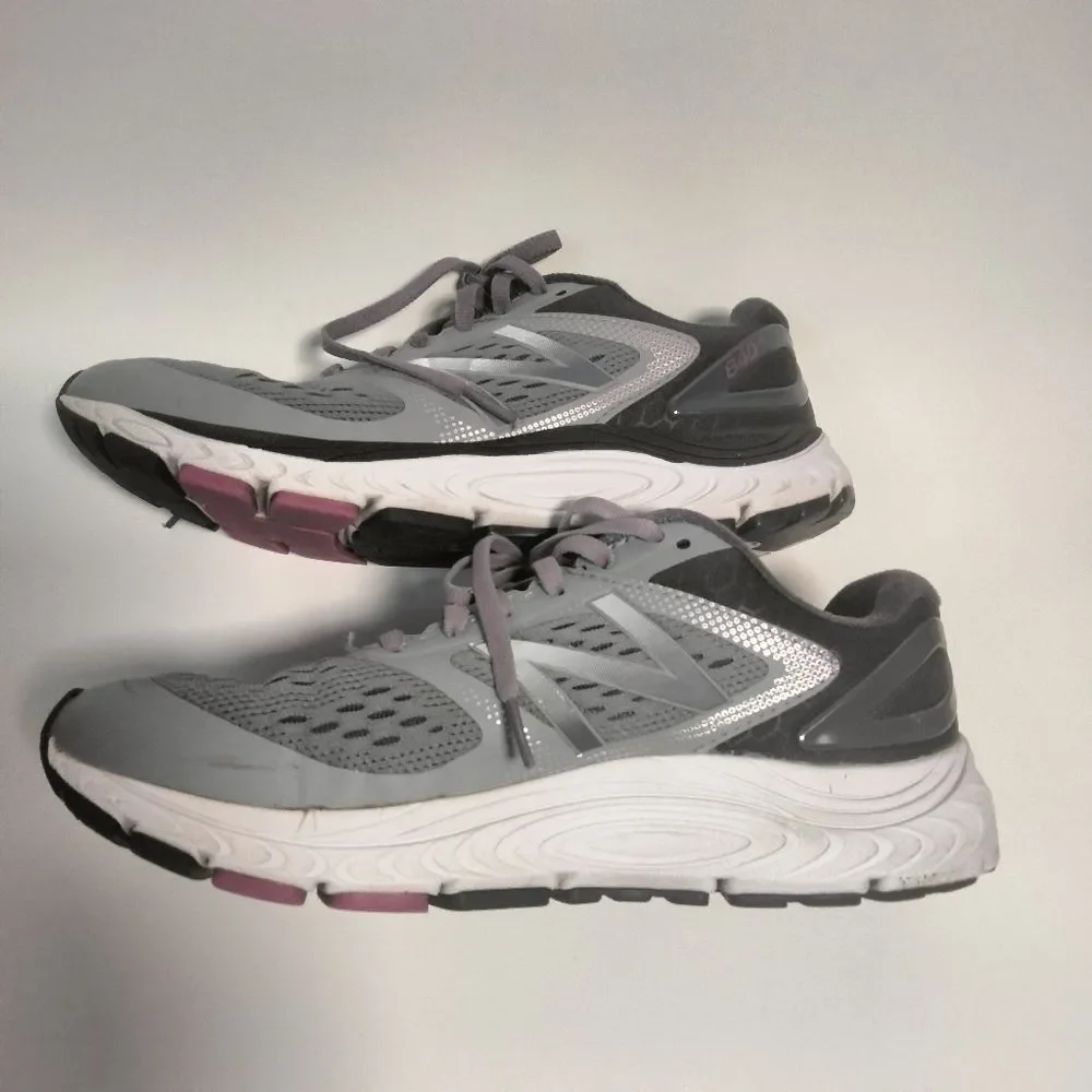 New Balance 840 V4 Running Shoes Women’s Cyclone/Poisonberry Grey